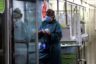 Els ingressos als hospitals per Covid no afluixen, amb gairebé 52.000 contagis més