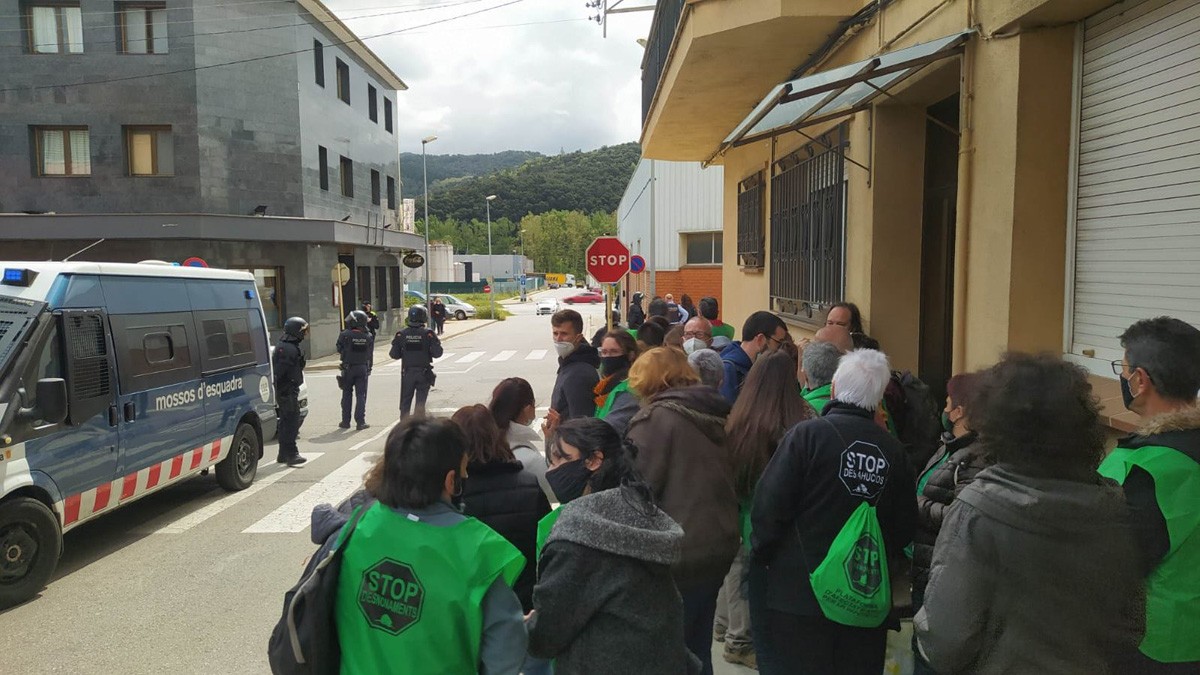 La PAHC Baix Montseny no ha pogut aturar el desnonament d'una família a Sant Celoni