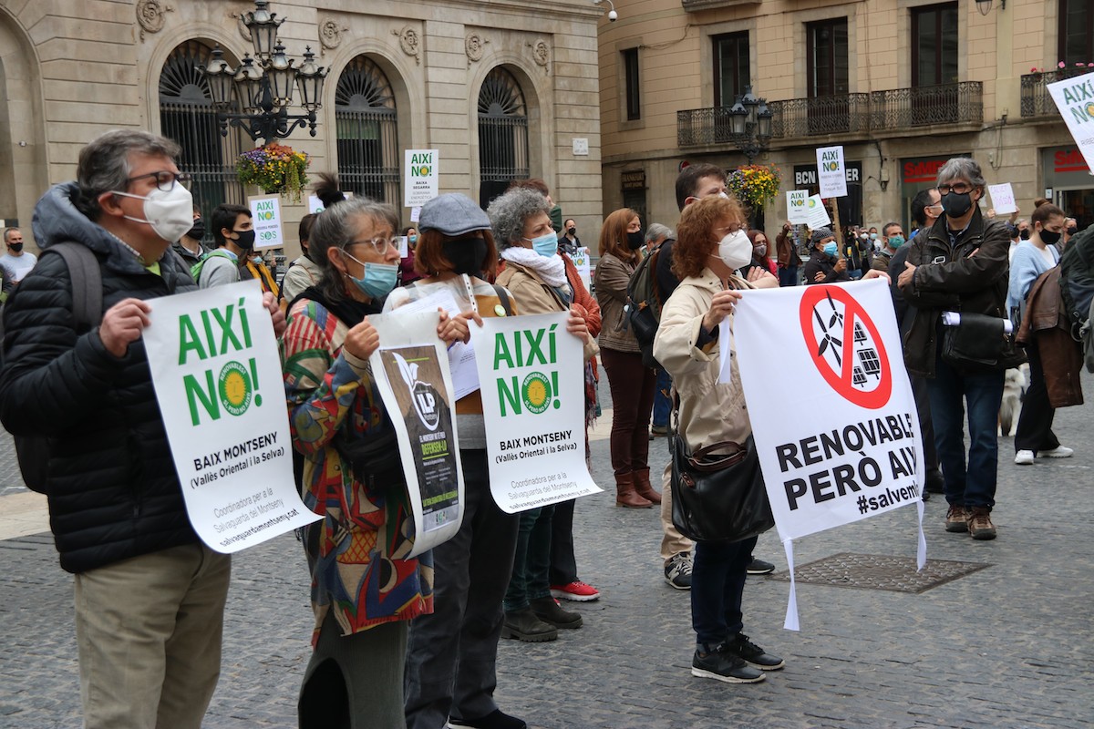 Imatge d’un grup de manifestants aquest diumenge a Barcelona
