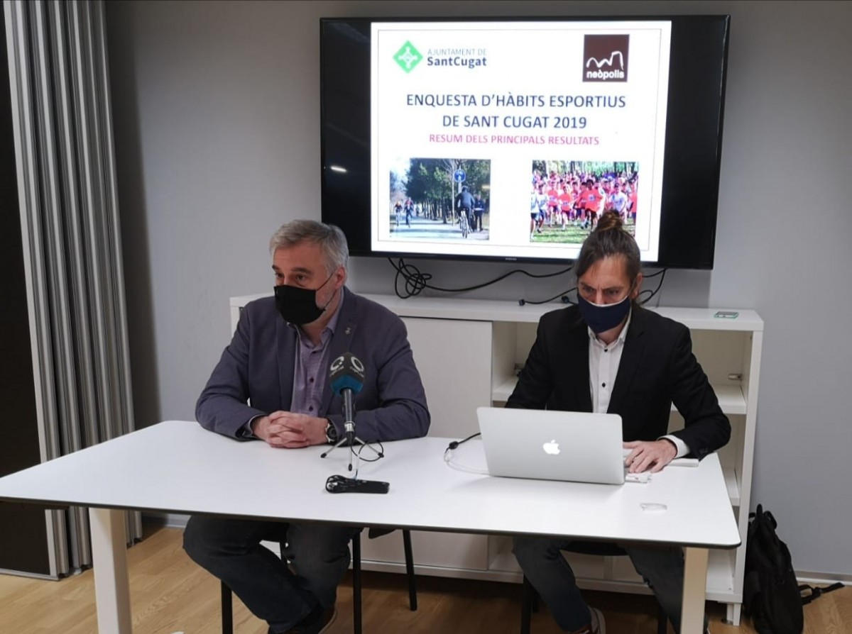 Francesc Carol i Daniel Tarragó durant la presentació dels resultats de l'enquesta d'Hàbits Esportius de Sant Cugat 2019.