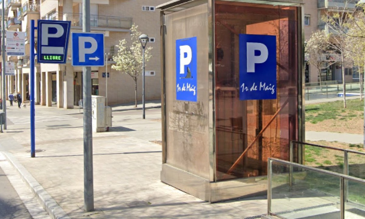 L'aparcament de la plaça del Primer de Maig és un dels llocs on s'aplicarà la bonificació.
