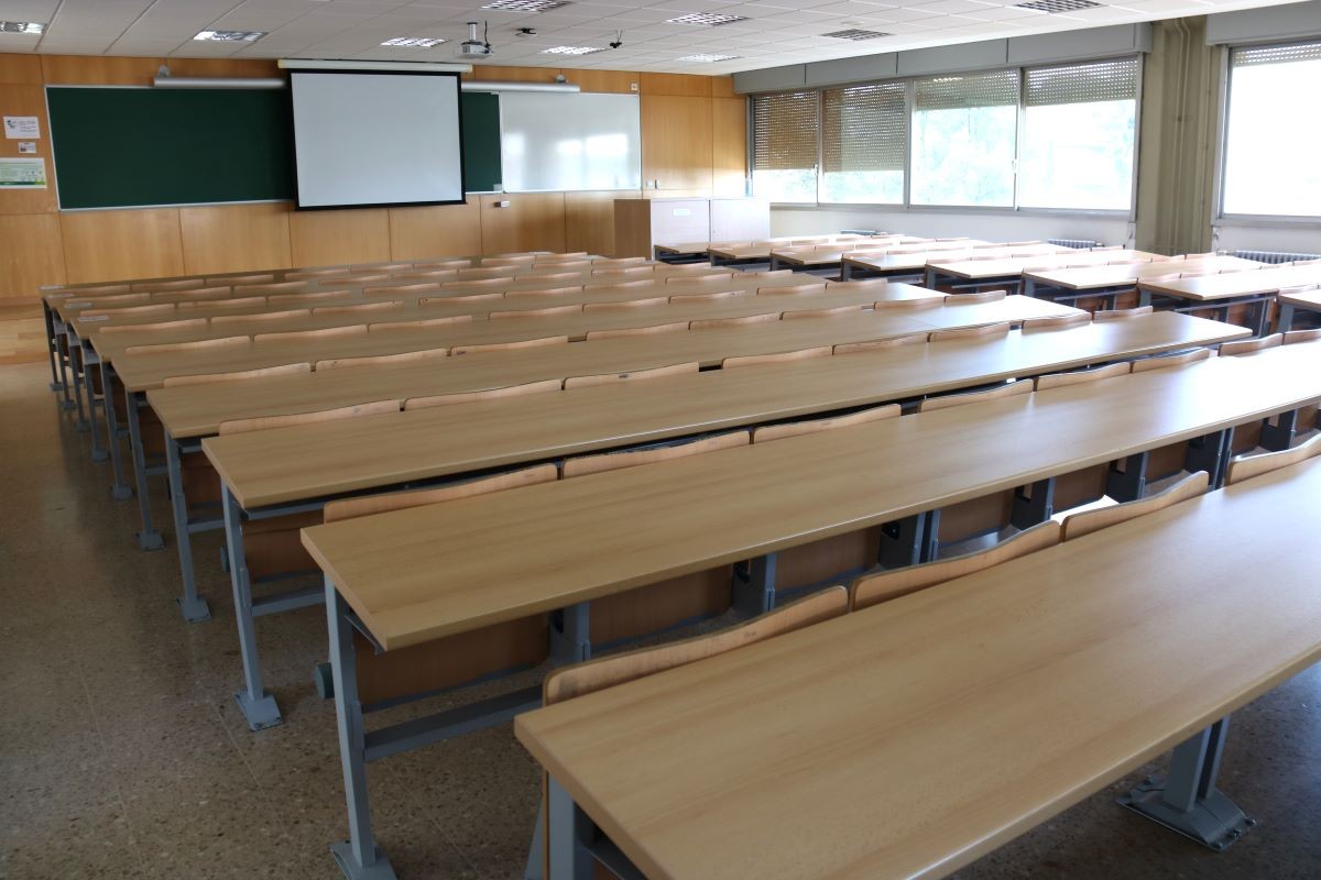 Una aula buida de la UAB