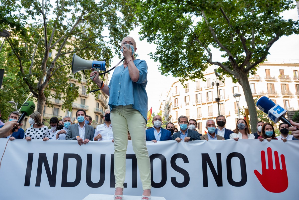 Anna Grau, en una manifestació de Societat Civil contra els indults