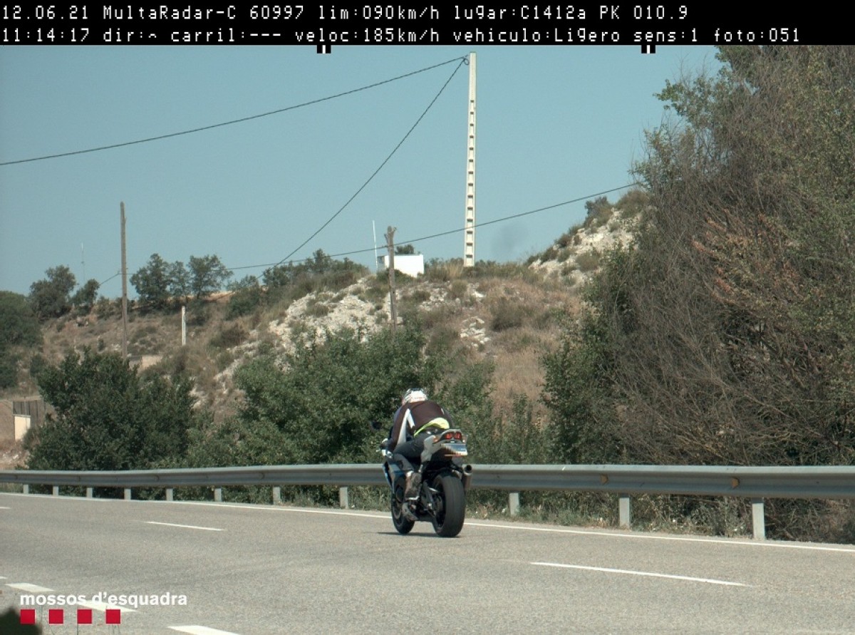 Imatge del motorista que circulava a 185 km/h per la C-1412a, al terme de Sanaüja (Segarra)