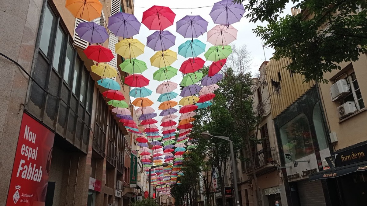 La iniciativa Umbrella Sky Project a Rubí