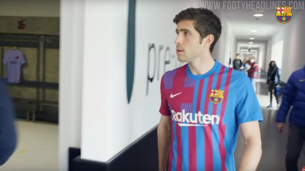 La samarreta del Barça, a l'esquerra