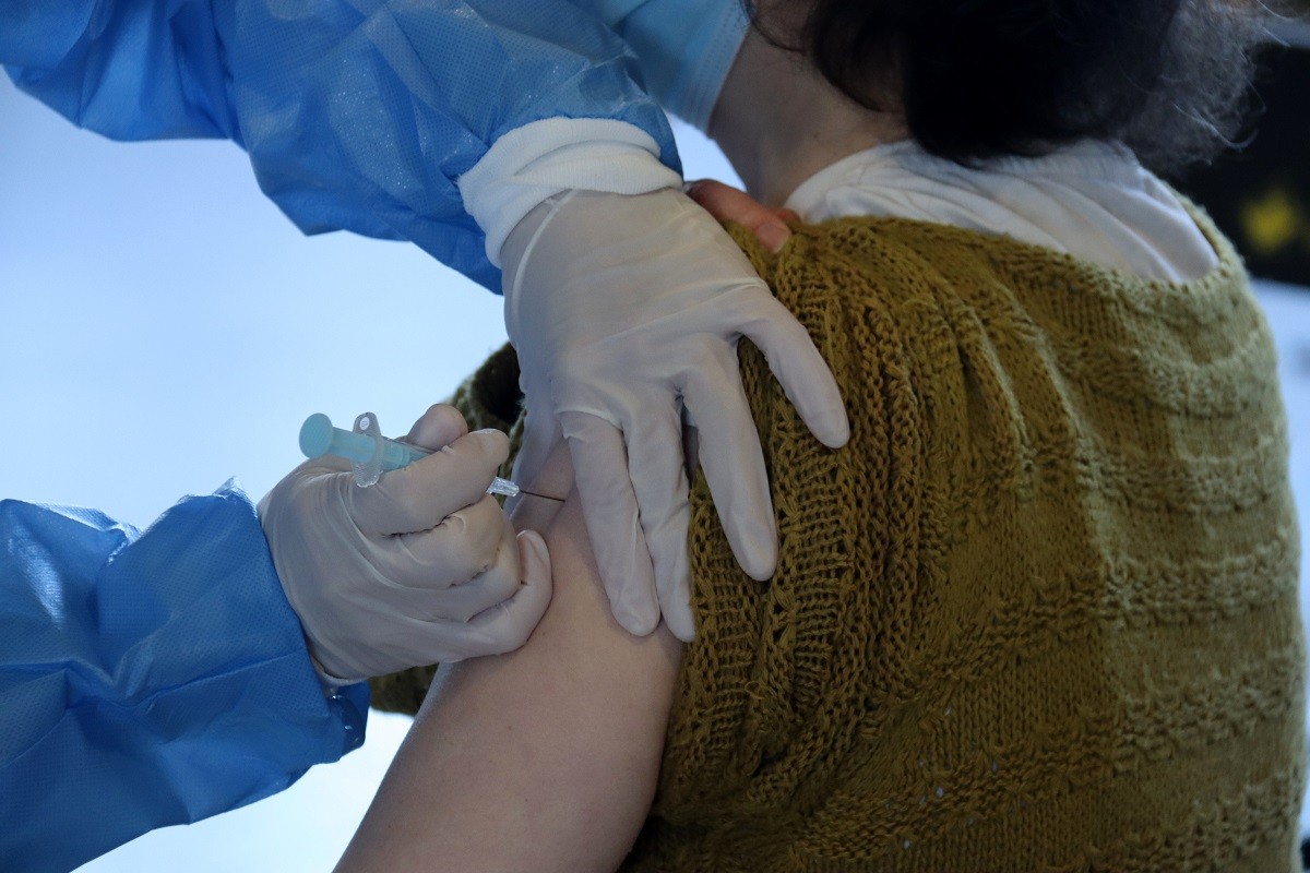 Un 35% dels ebrencs i ebrenques tenen administrada la pauta completa de la vacuna.