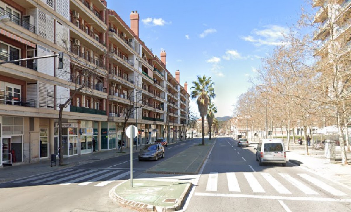 L'avinguda de Béjar, situada a la zona nord de Terrassa.