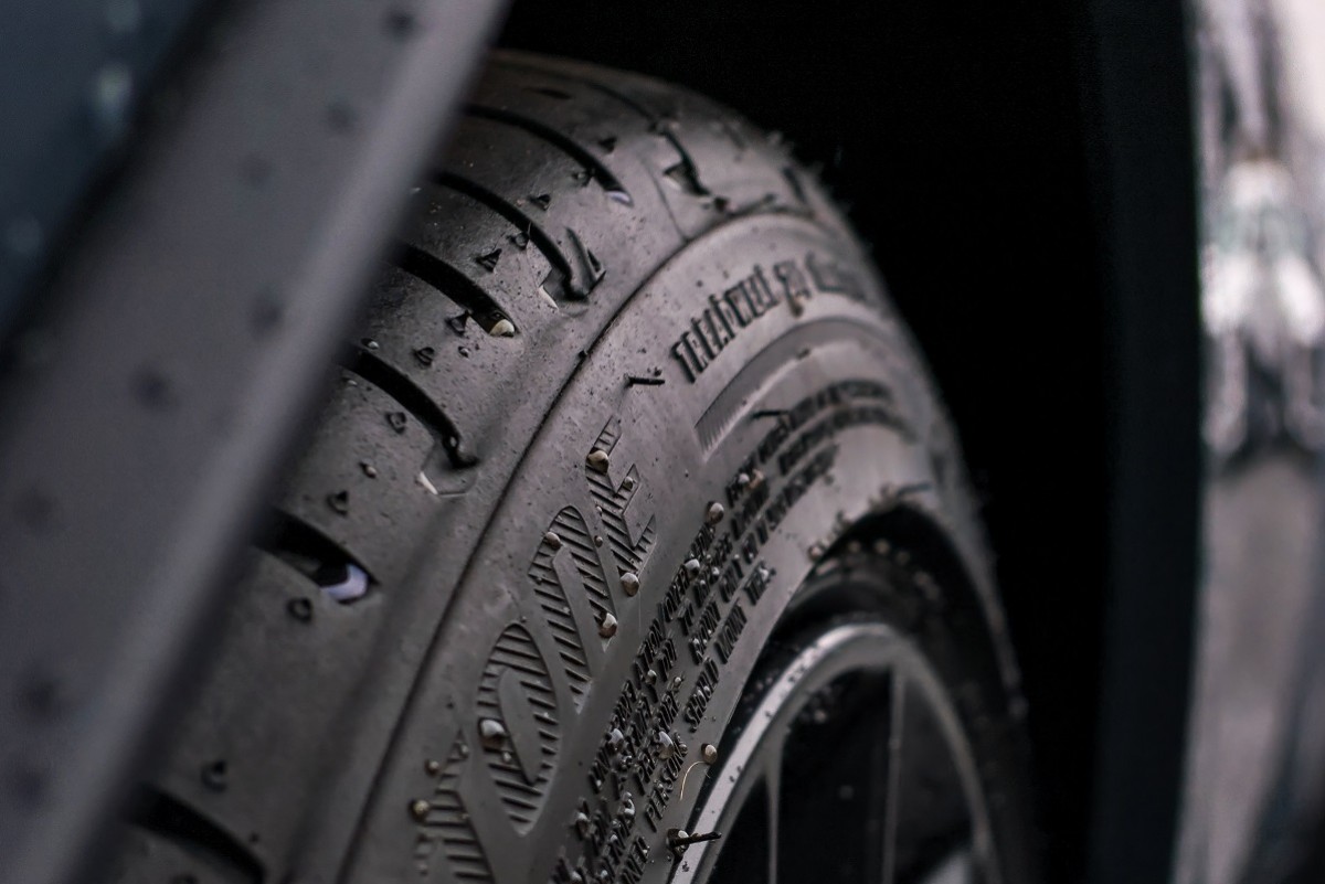 El codi de les gomes no ha de preocupar els conductors que fan servir els pneumàtics de sèrie del seu vehicle.