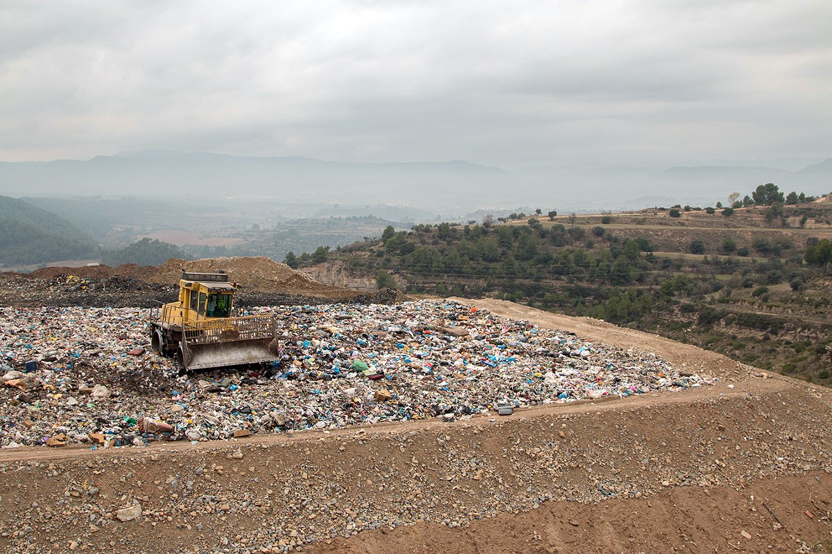 Dipòsit controlat de residus de Bufalvent, a Manresa
