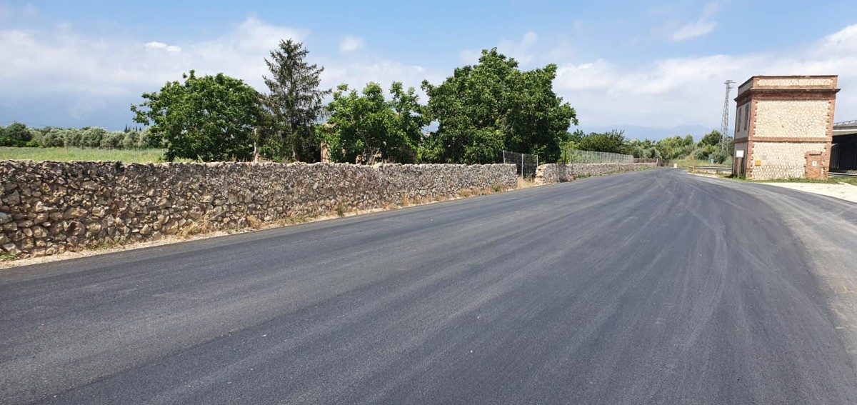 Nou asfaltat al camí de Tortosa a Amposta