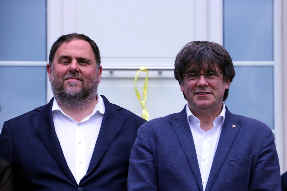 Retrobament entre Carles Puigdemont i Oriol Junqueras