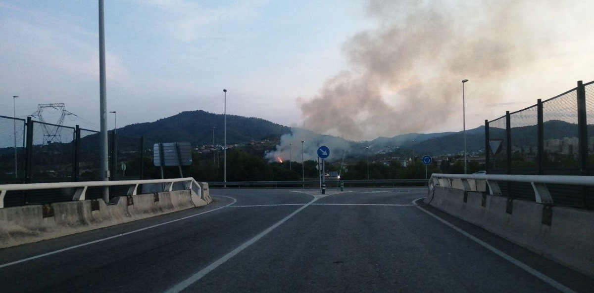 Imatge de l'incendi a Sant Vicenç dels Horts
