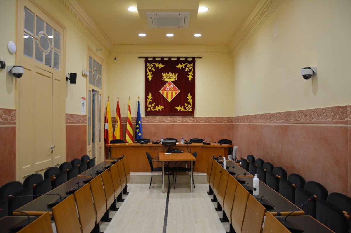 La sala de plens municipals de Rubí