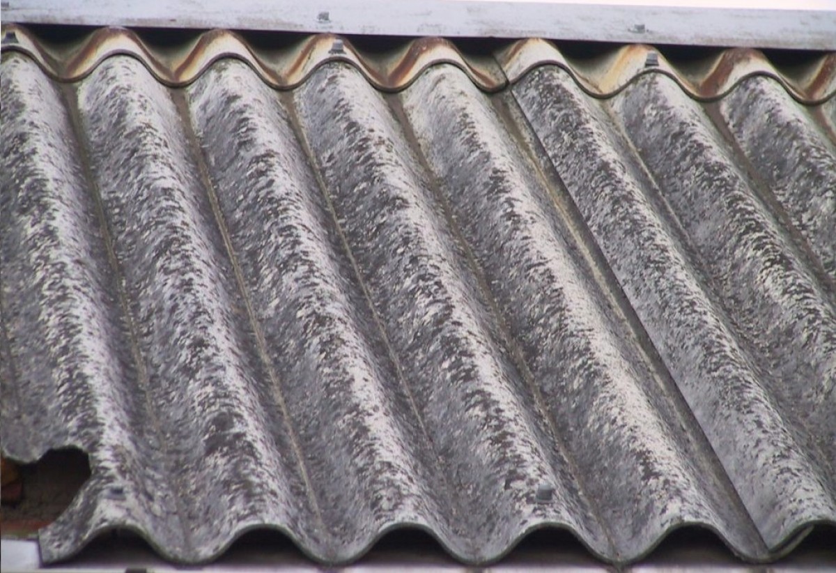 Imatge de recurs d'una teulada amb amiant
