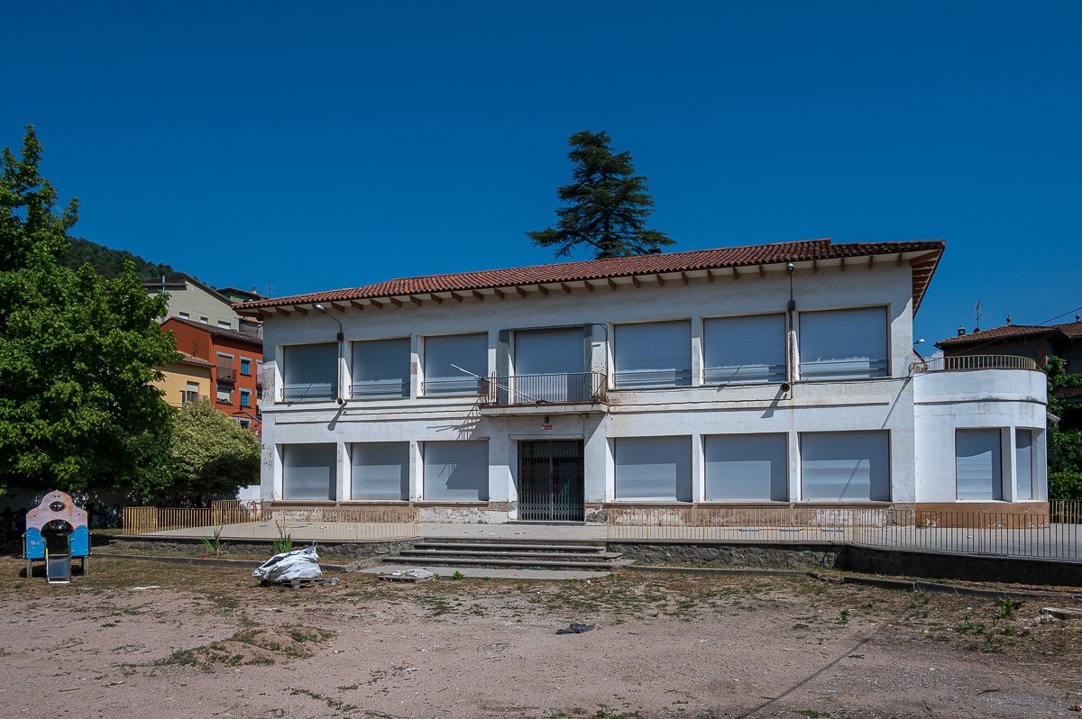 Antiga escola de Campdèvanol