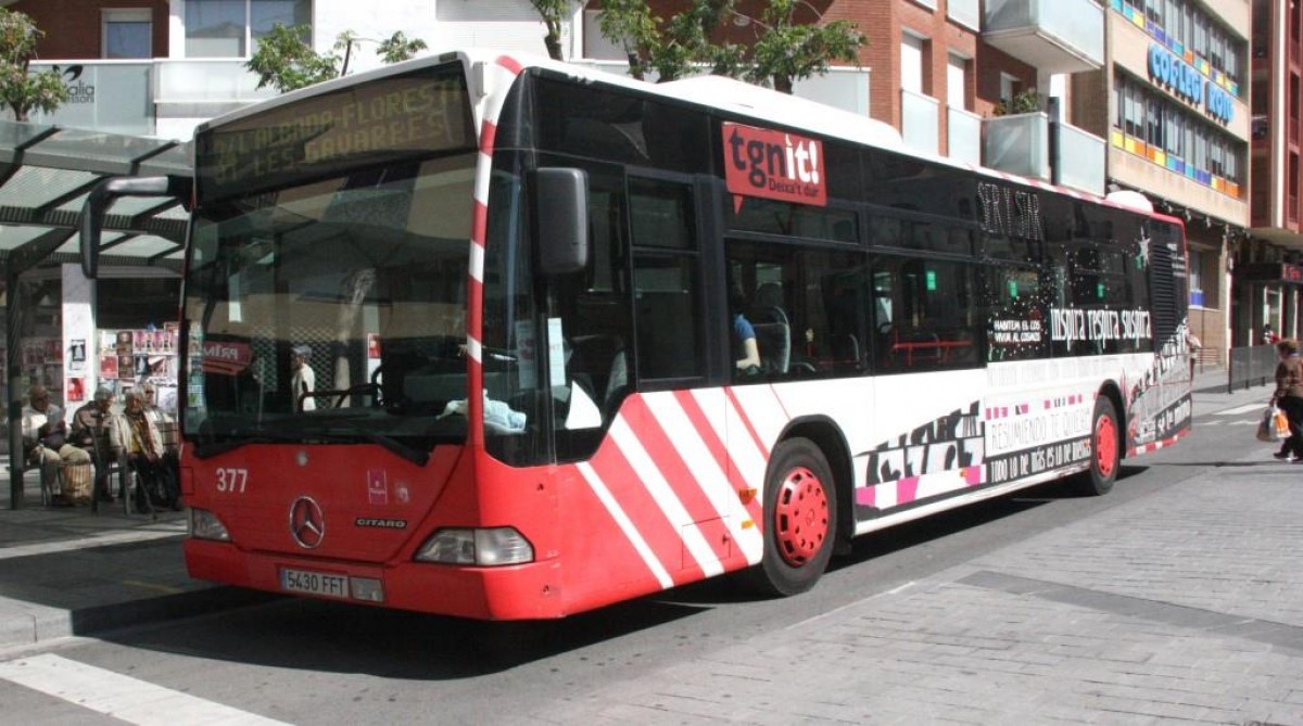 Imatge d'un autobus municipal de Tarragona.