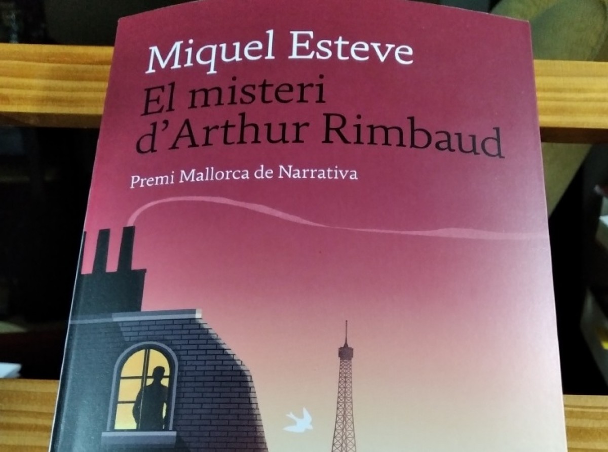 Detall del llibre d'Esteve que se centra en un poema de Rimbaud, i que en part passa a Reus