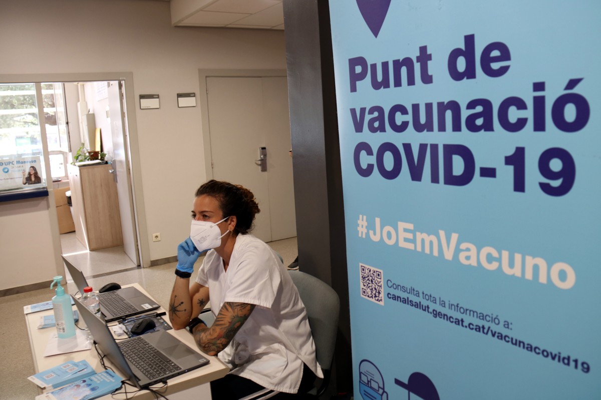 Accés a un punt de vacunació a Catalunya