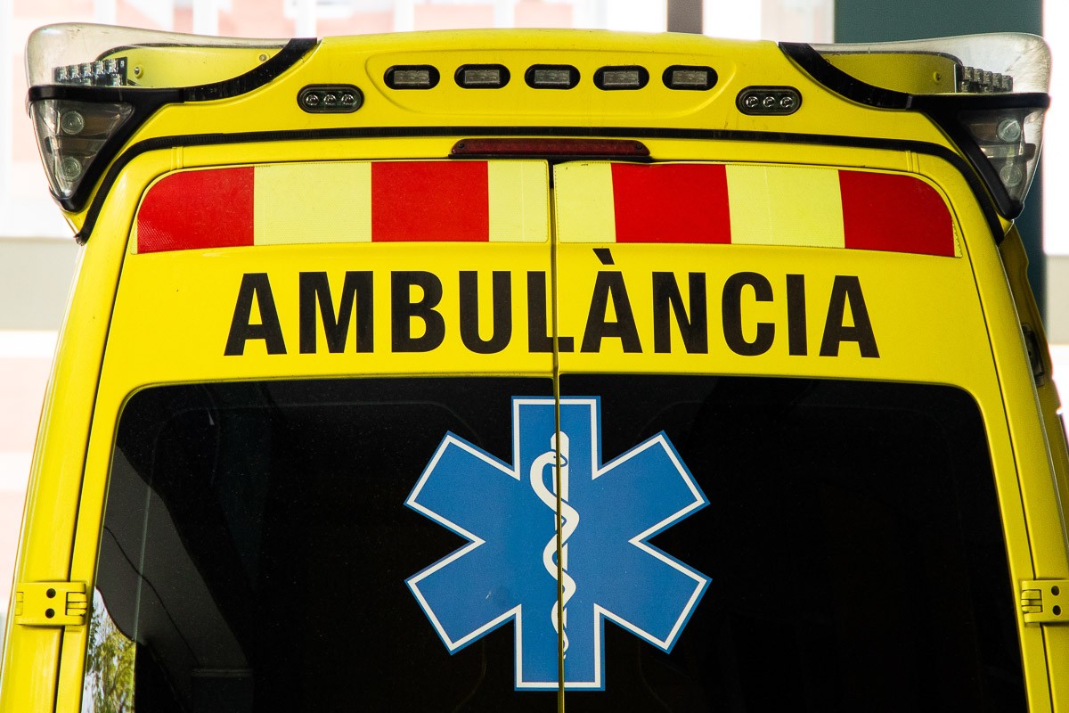 Imatge d'una ambulància del SEM