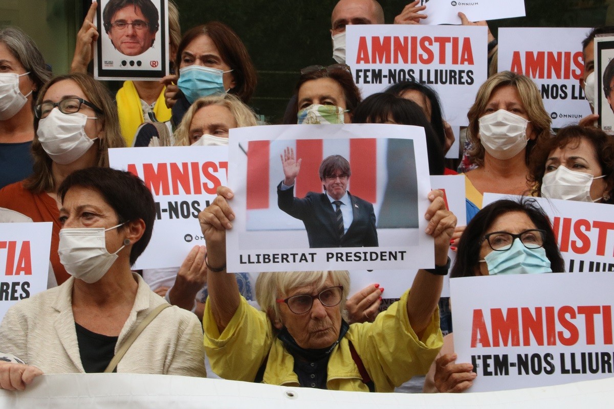 Manifestació aquest divendres a Barcelona per exigir l'alliberament de Puigdemont
