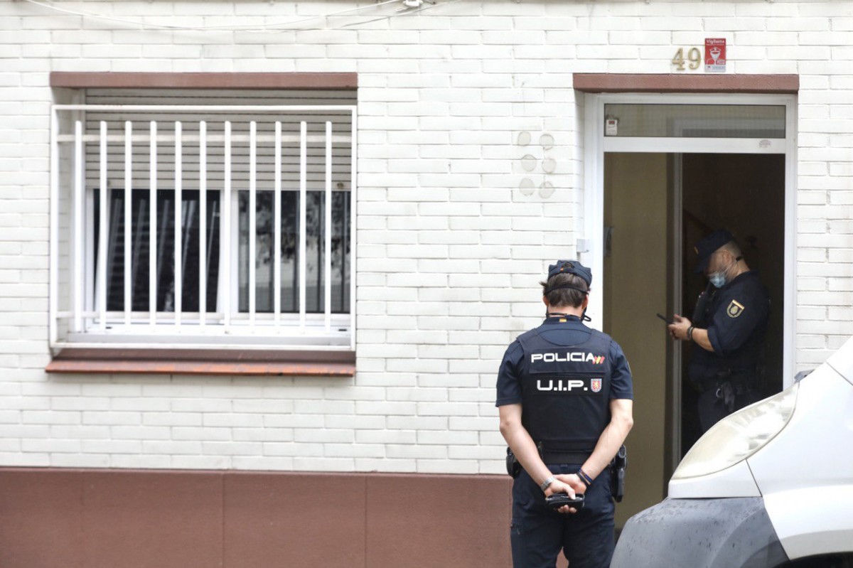 Agents de la policia espanyola en un escorcoll