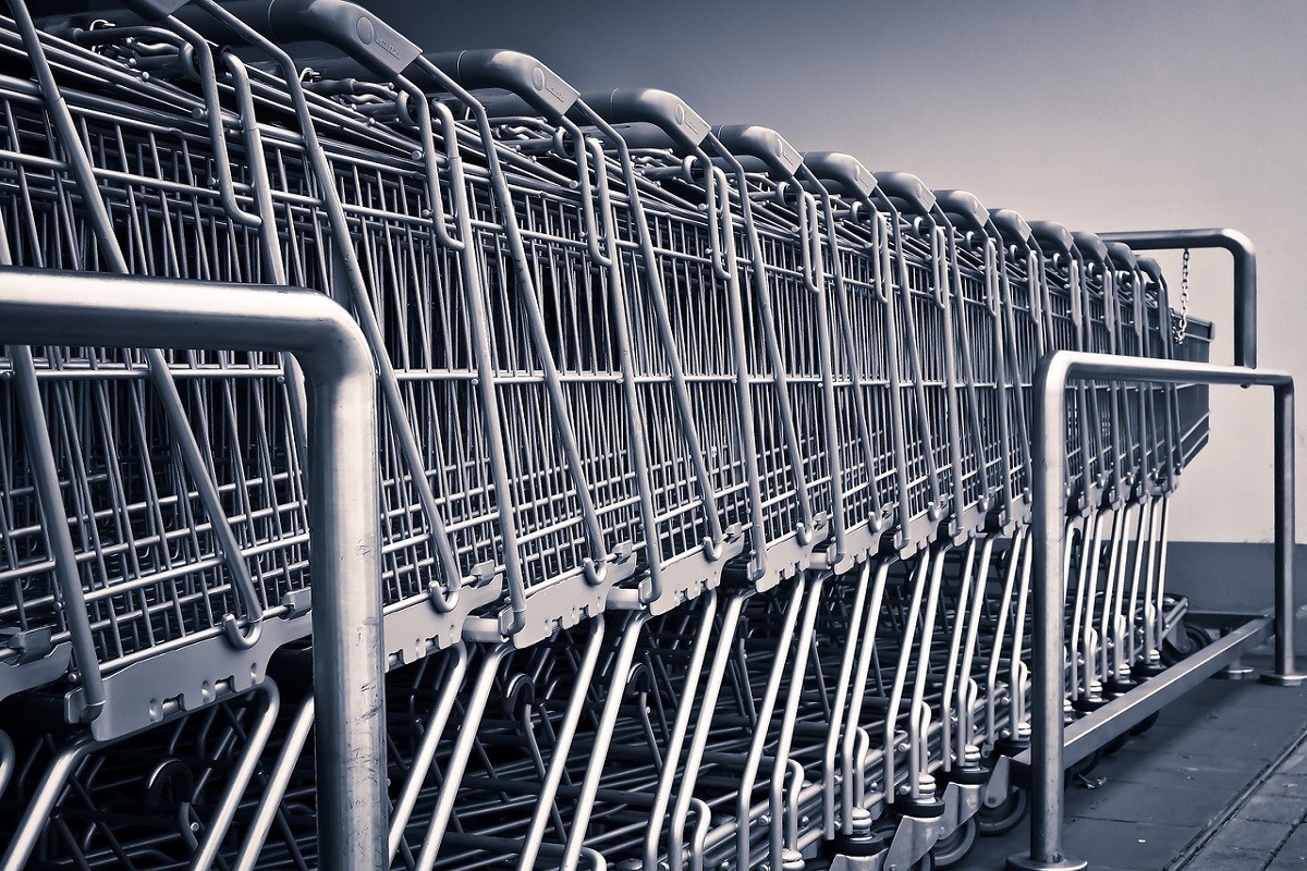Els supermercats més barats són Supeco, Consum, Mercadona i Lidl, segons l'OCU.