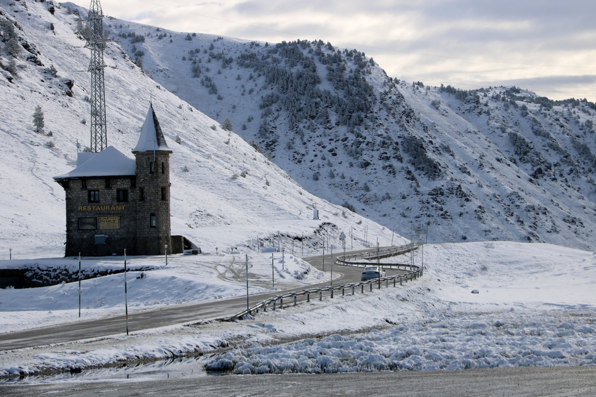 Imatge de la primera nevada de la temporada al Pallars