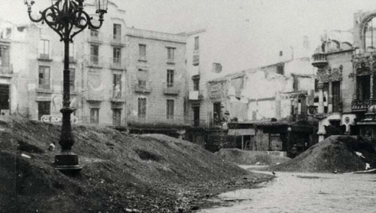 Imatge d'arxiu de Reus durant els bombardejos del 1937