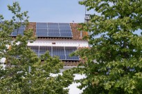 Vés a: Olot instal·la el primer sistema de plaques solars d'autoconsum municipal