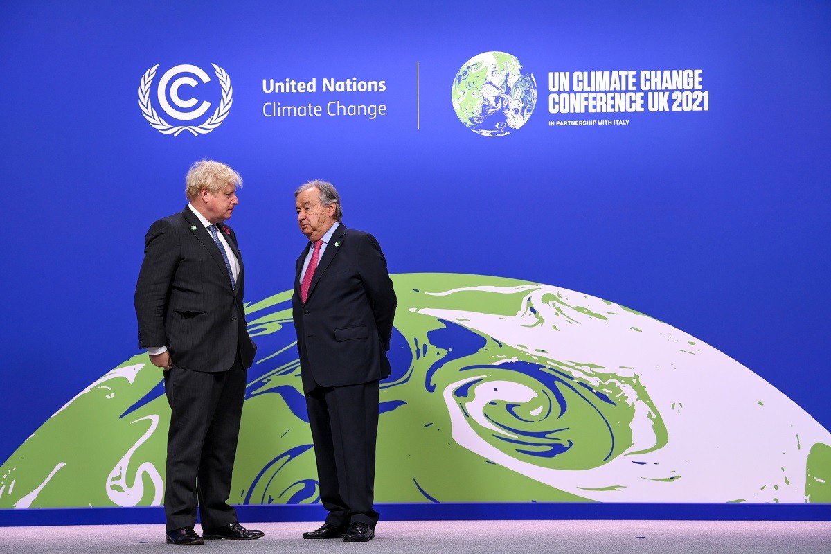 Johnson i Guterres, parlant al COP26