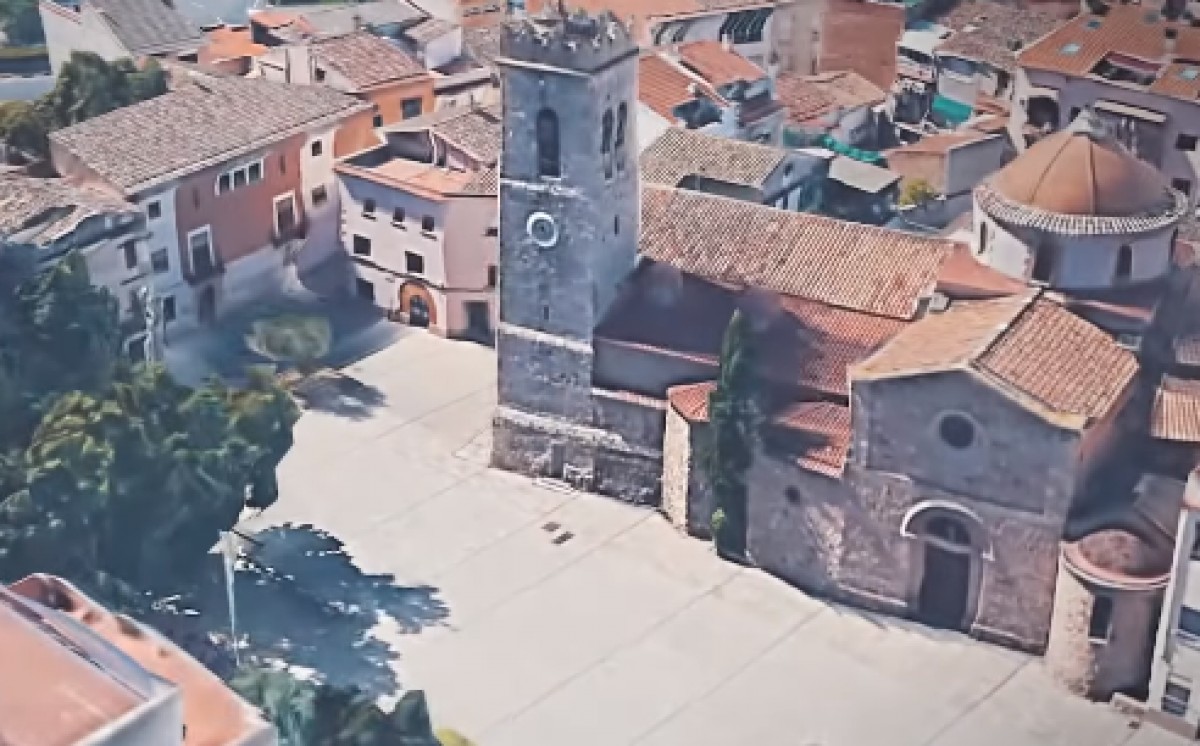 El vídeo permet conèixer la història del temple romànic de Rubí.