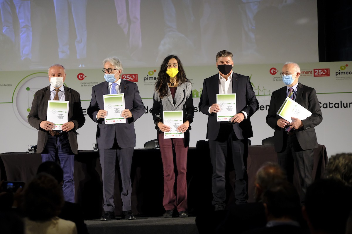 Jaume Fàbrega (Consell de Cambres), Josep Sánchez Llibre (Foment), Mònica Roca (Cambra), Antoni Cañete (Pimec) i Pere Alemany (comissió de Transició Energètica).