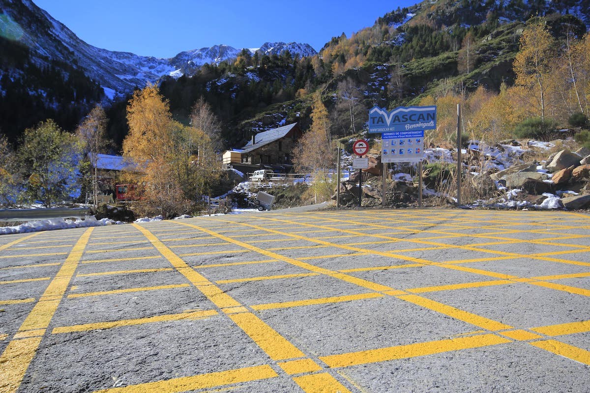 Imatge de l'aparcament de l'estació d'esquí