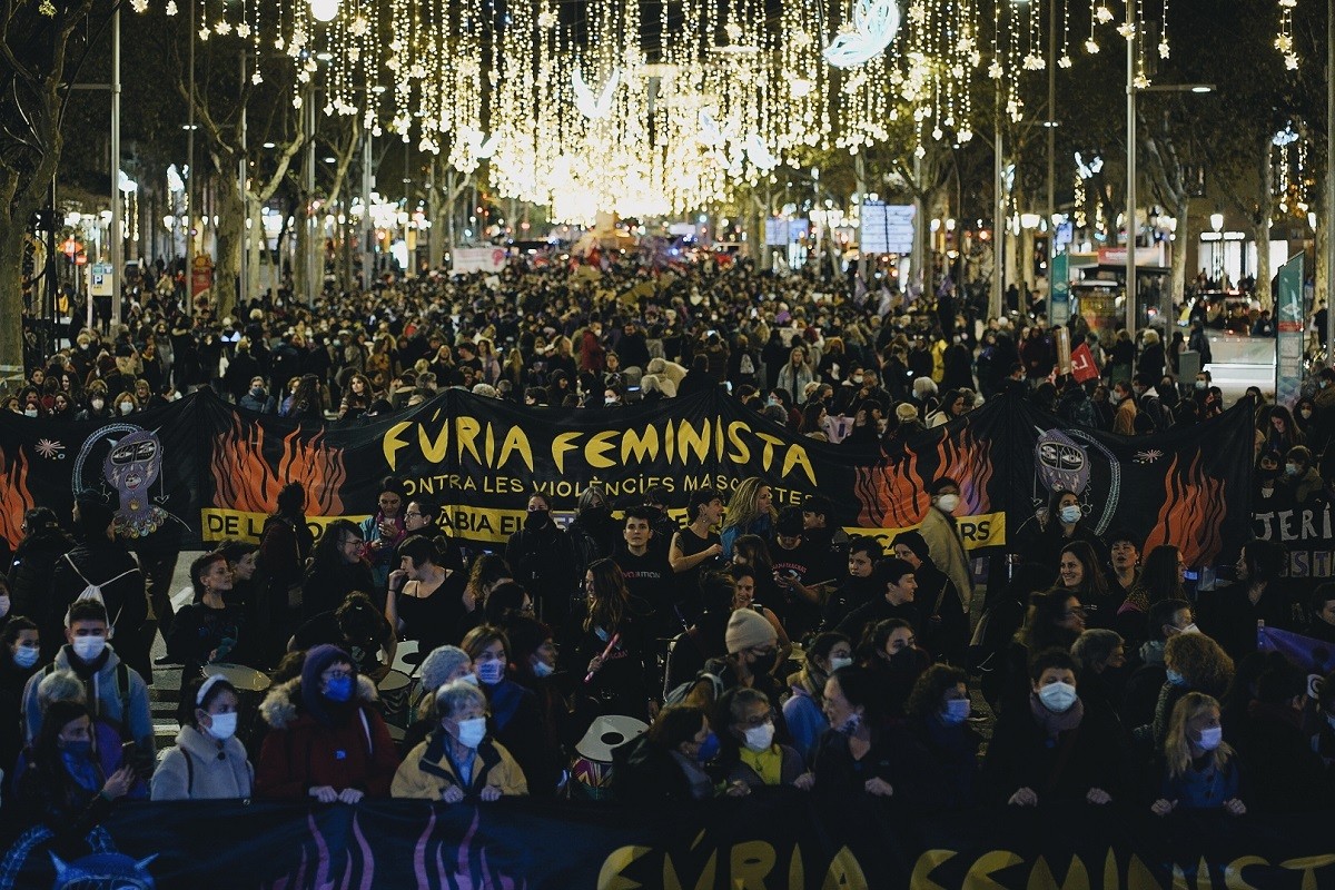 Manifestació a Barcelona amb motiu del 25-N