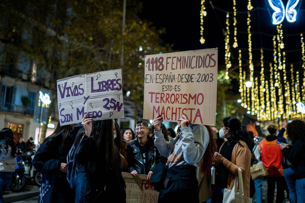 Manifestació contra les violències masclistes, a Barcelona.