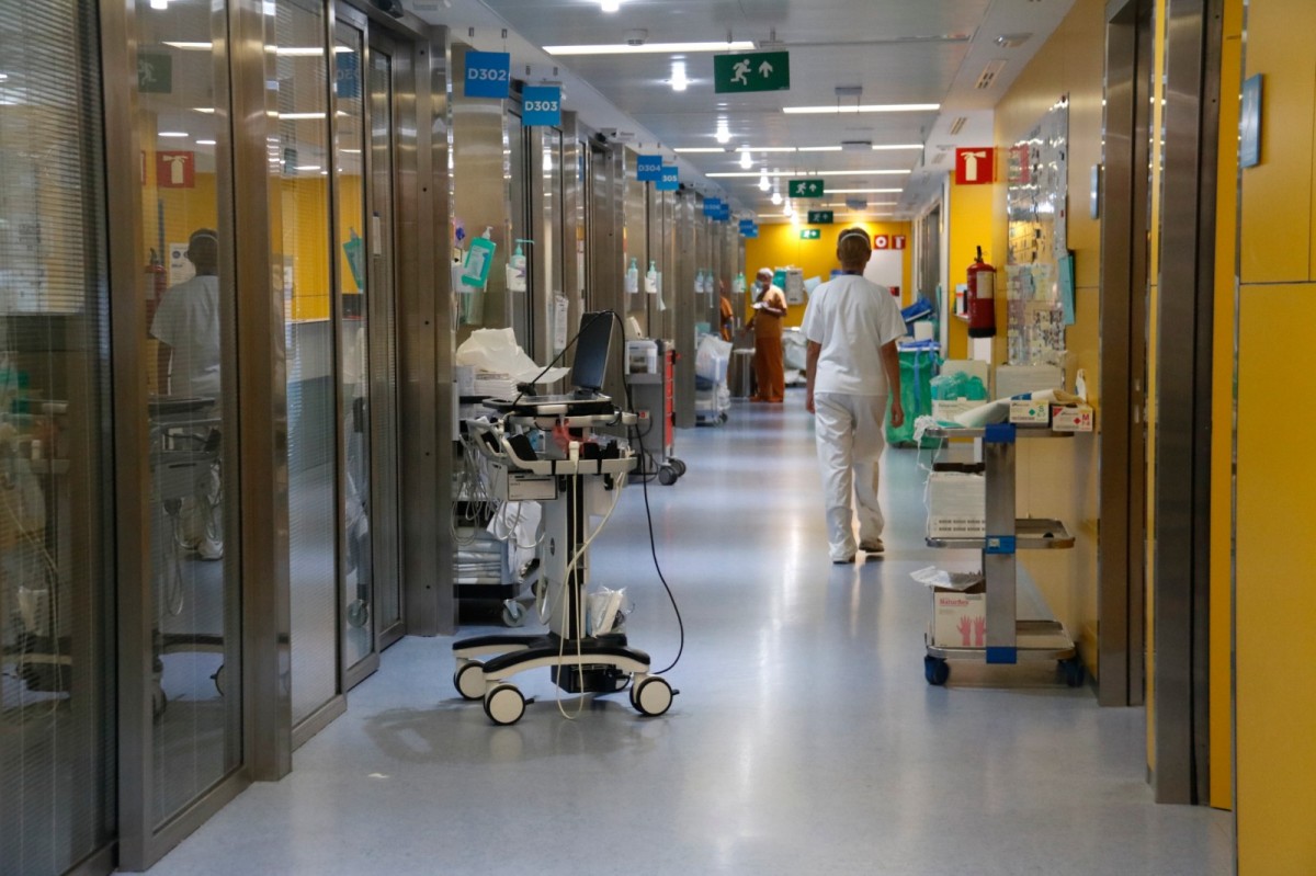 Sanitaris en un centre hospitalari, en una imatge d'arxiu