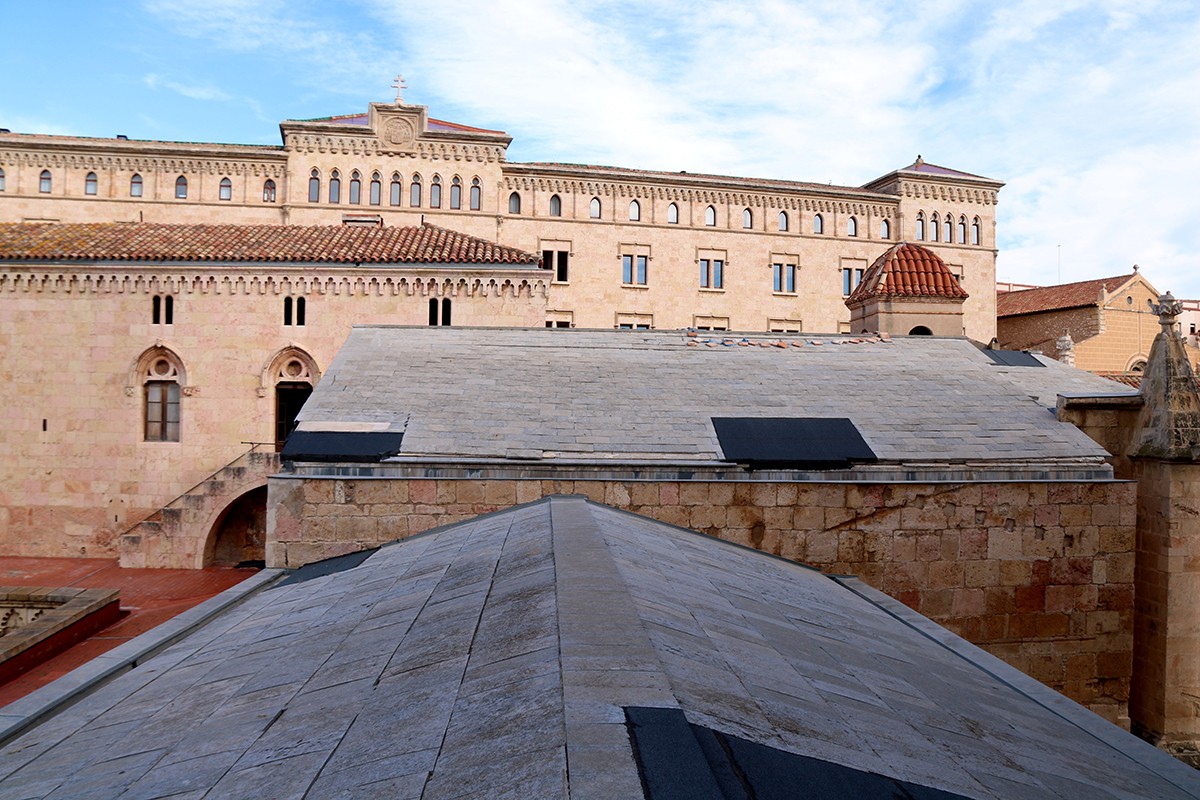 Les teulades de la capella del Corpus Christi i de la Sagristia major de la Catedral de Tarragona que s'han de restaurar.
