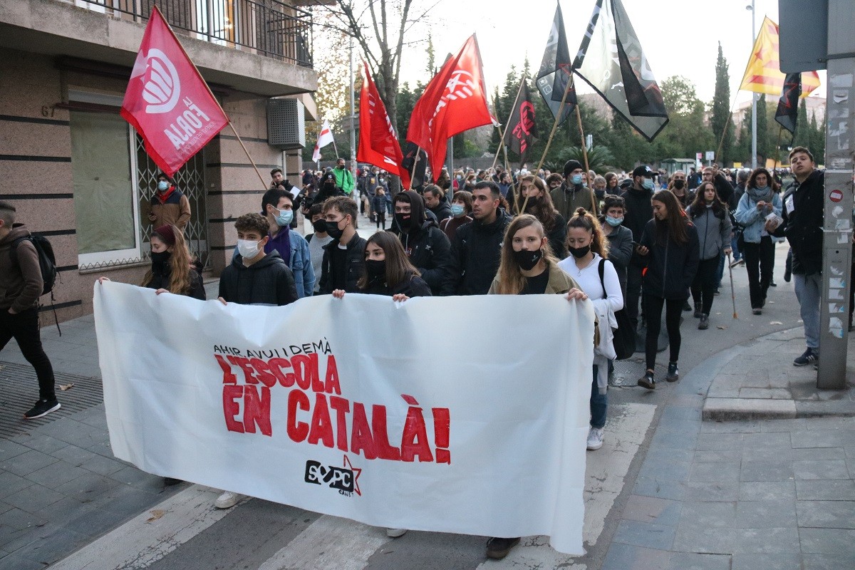 Manifestació a favor del català a Canet de Mar. 