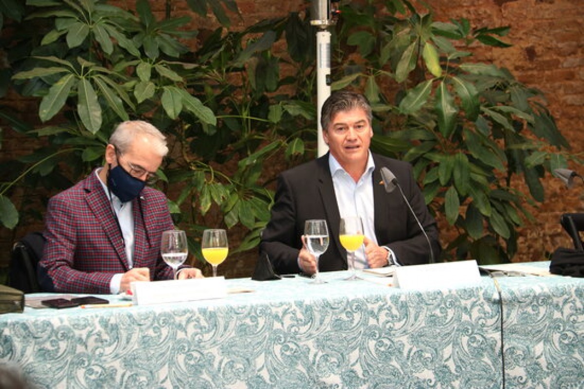 El secretari general de Pimec, Josep Ginesta, i el president, Antoni Cañete. 