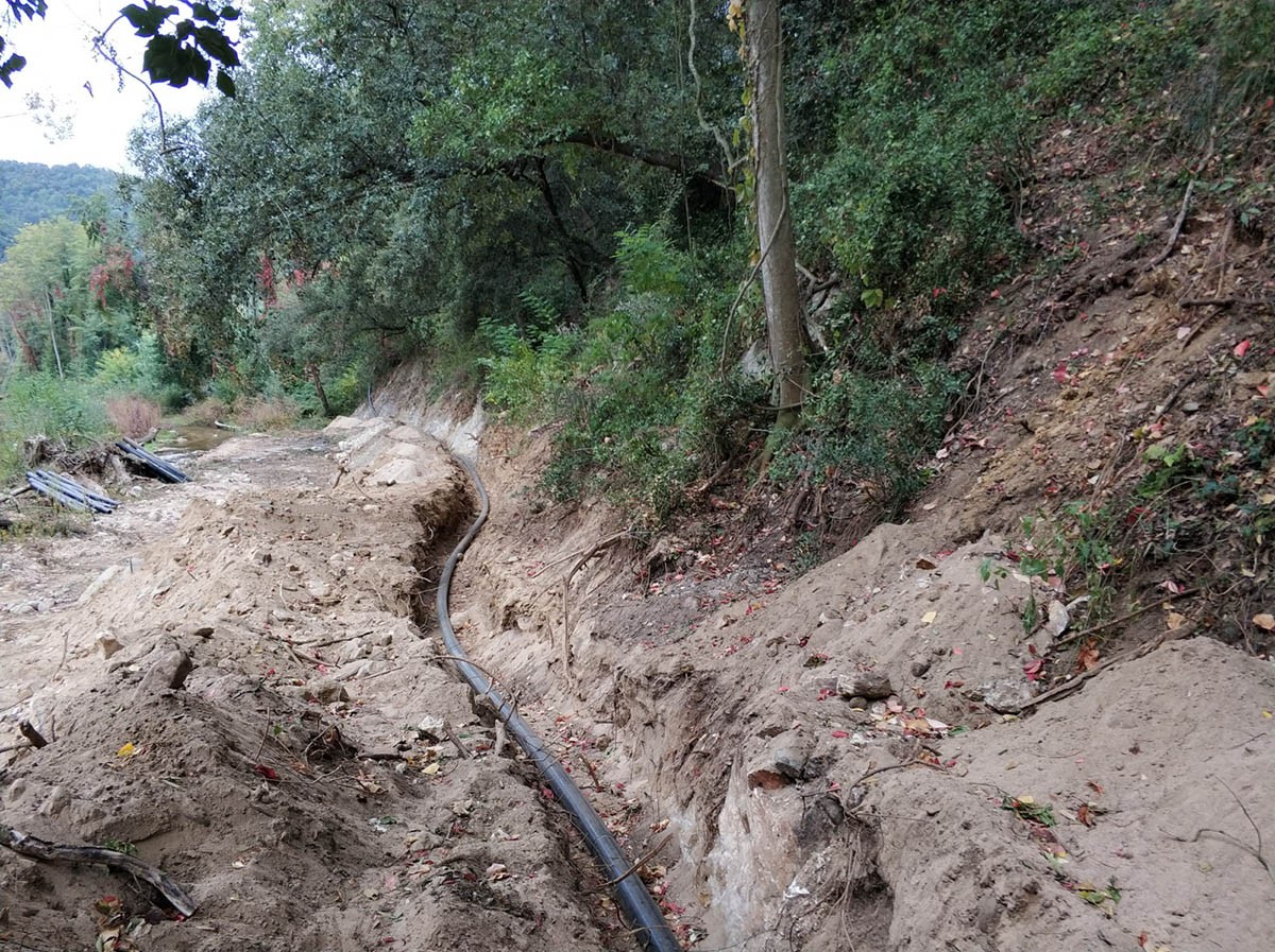 Obres de restitució de les infraestructures de subministrament d'aigua potable a Sant Feliu de Buixalleu