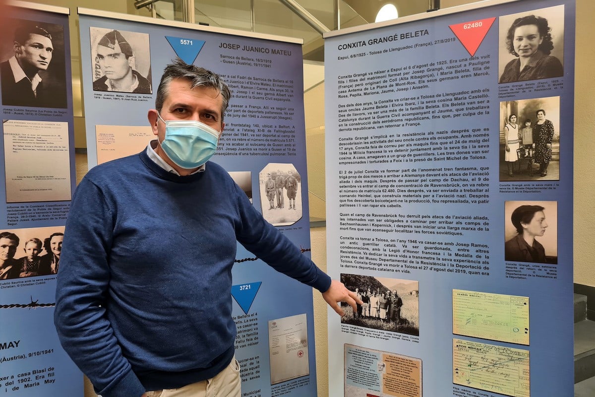 L'historiador Josep Calvet a l'exposició