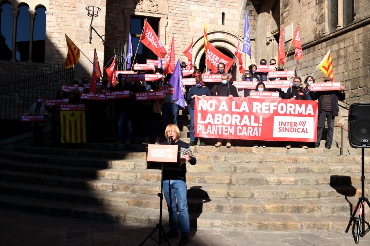 Sergi Perelló, secretari general de la Intersindical, a la protesta contra la reforma laboral