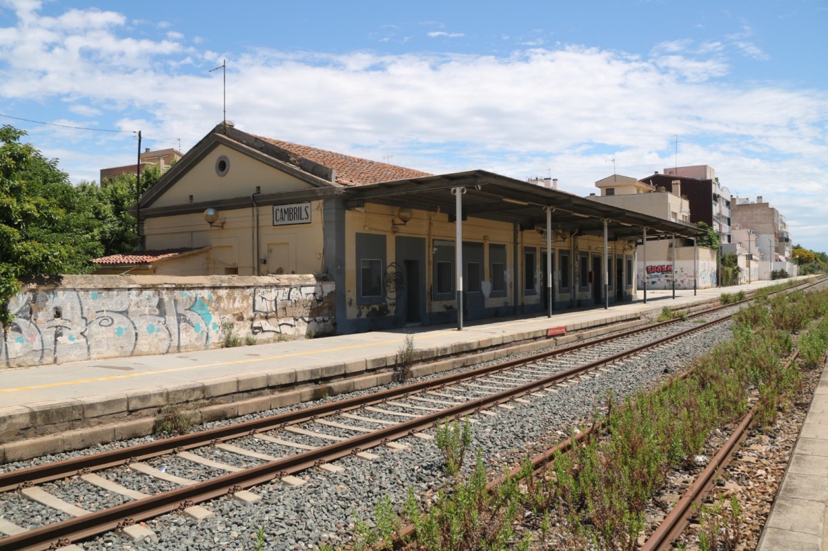 Una imatge de l'antiga estació de tren de Cambrils