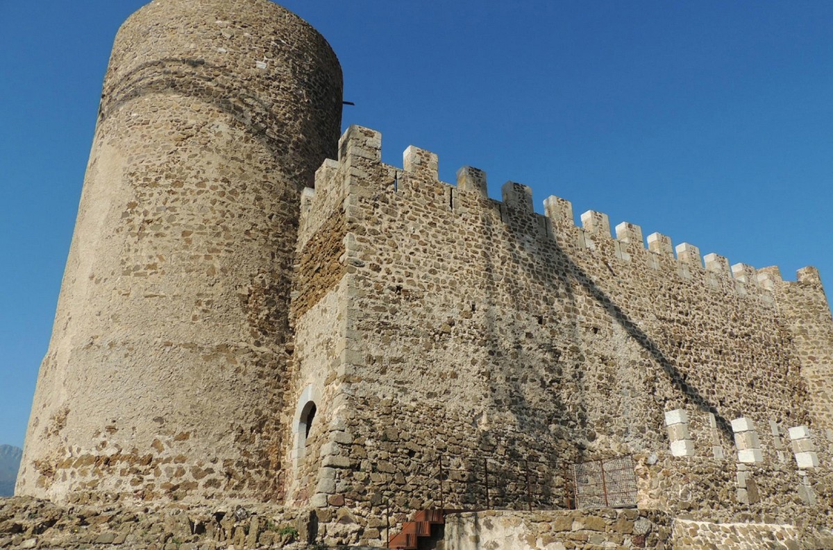 El castell de Montsoriu, la força del territori