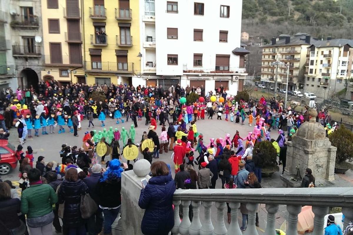 La passa de Carnestoltes de Sort en una imatge d'arxiu