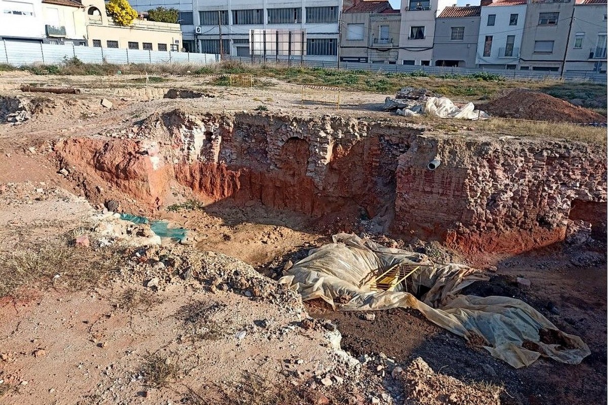 Descobertes diverses restes de l'antiga fàbrica de gas de Terrassa. 