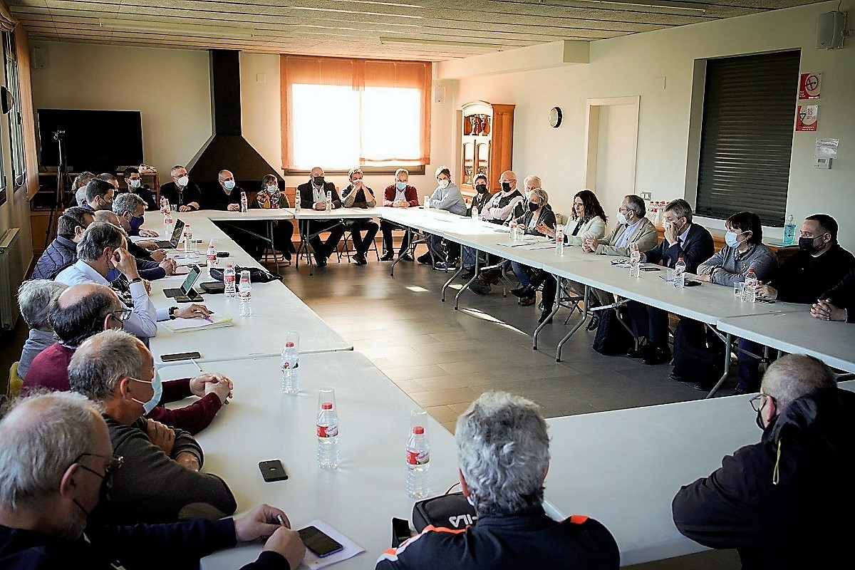 La consellera Vilagrà s'ha reunit amb el col·lectic Eines de Repoblament Rural