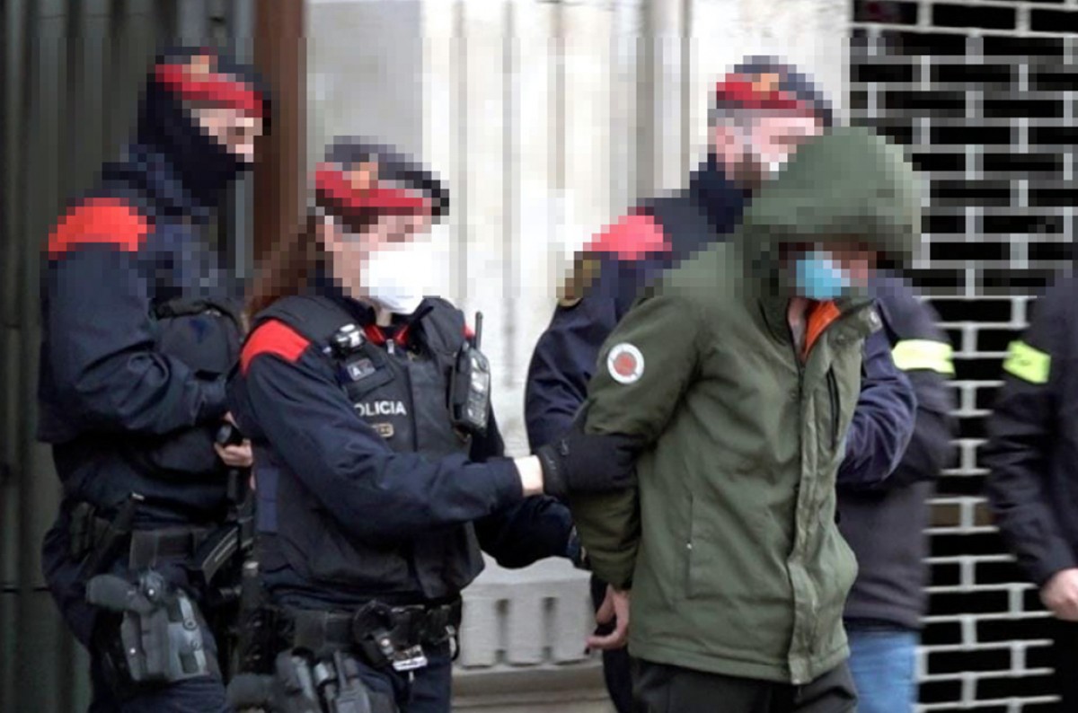 Els Mossos d'Esquadra detenen els membres del grup criminal