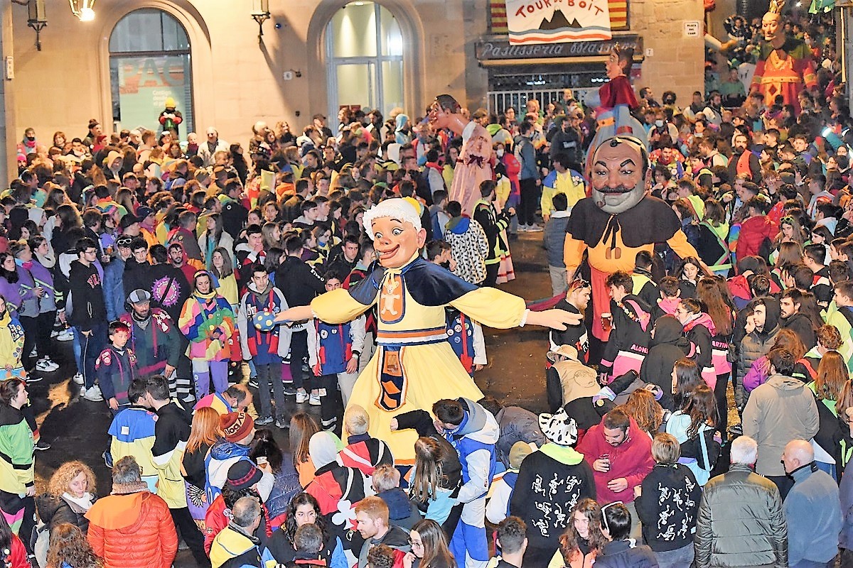 Celebració del Carnaval a la Plaça Major de Solsona
